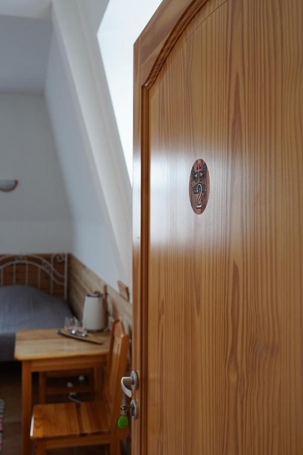 Hotelik Z Mozliwoscia Sniadania "Kur" Myszyniec-Kurpie Экстерьер фото